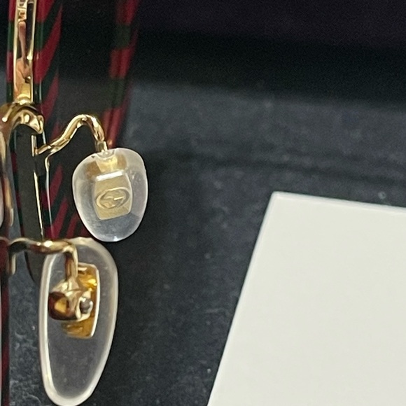 Gucci BRAND NEW HARD TO FIND! Gold green and red ( Gucci colors) round Unisex - Picture 15 of 17